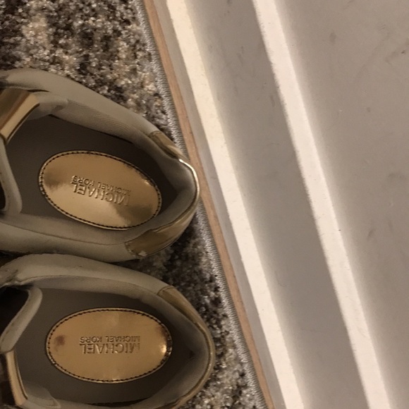 Micheal Kors Shoes - Picture 11 of 11